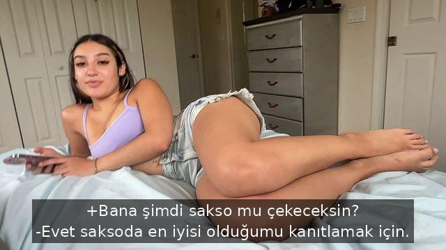 Saksoda En İyisi Olduğunu Kanıtlamaya Çalışan Sürtük Üvey Kardeşinin Sikini Vakumluyor